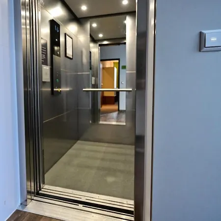 מלון Joesepp's Am Schweizerberg ממינגן