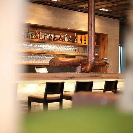 מלון Joesepp's Am Schweizerberg 3*