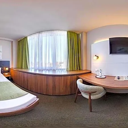 Joesepp's Am Schweizerberg Hotel 3*